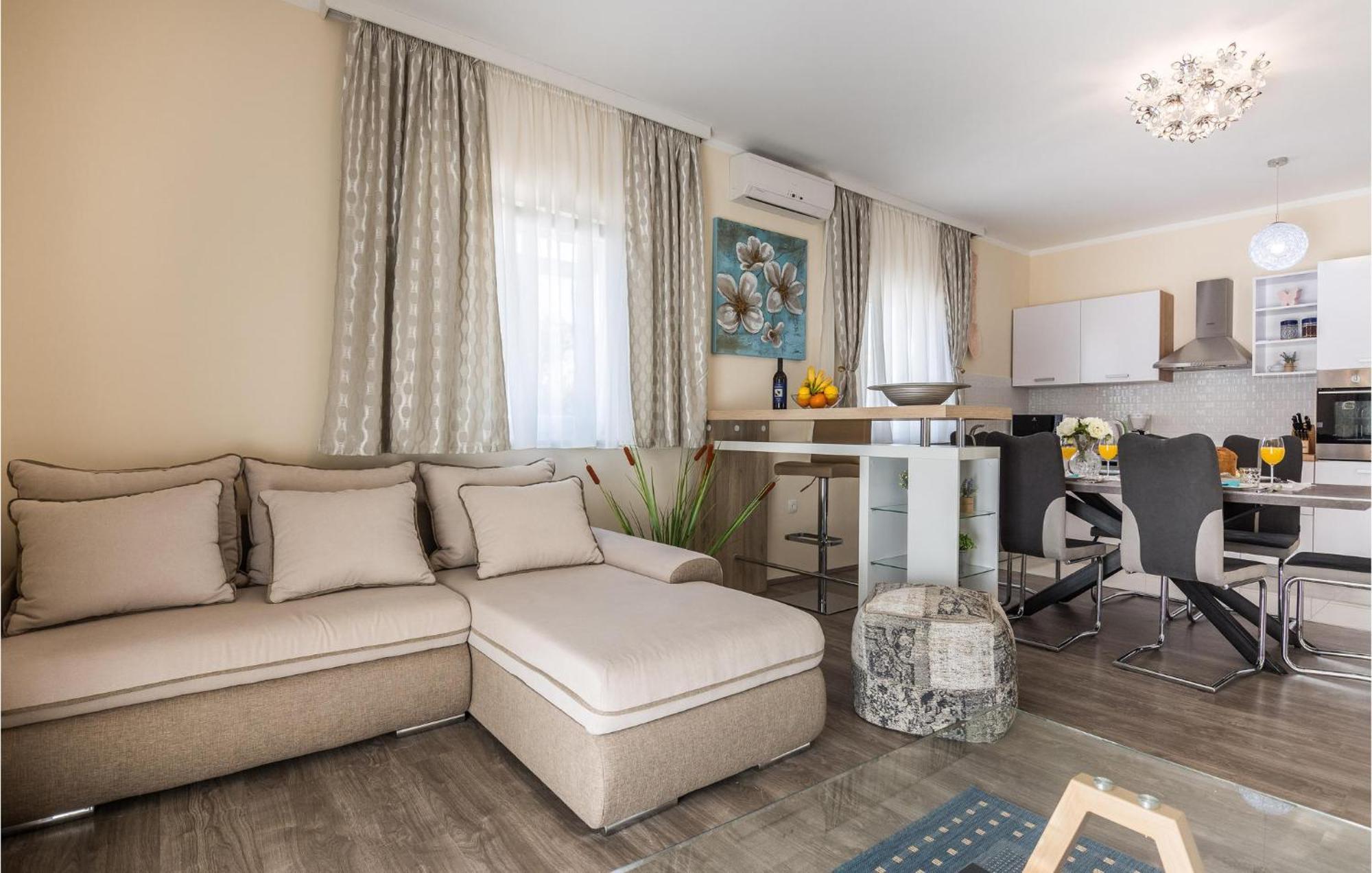 Beautiful Home In Privlaka With Wifi エクステリア 写真